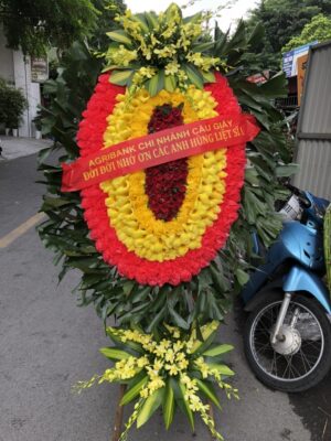 vòng hoa viếng anh hùng liệt sĩ 27/7