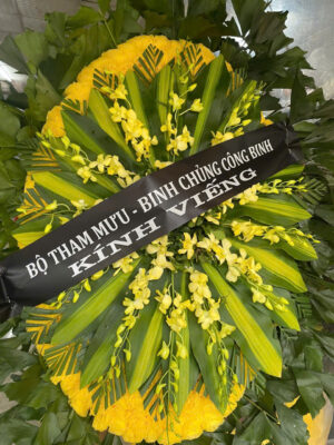 Cần đặt vòng hoa tang lễ 