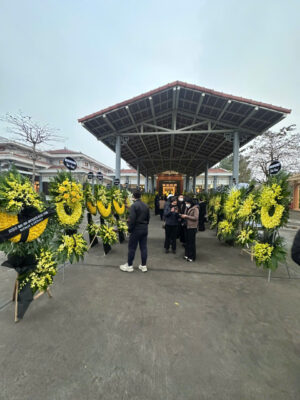 ĐẶT VÒNG HOA TANG LỄ CẦU GIẤY
